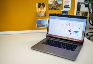 17 Must-Know Stats About the Laptop Market Share