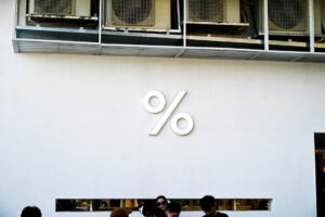 15+ Higher Education Statistics to Cultivate Your Mind